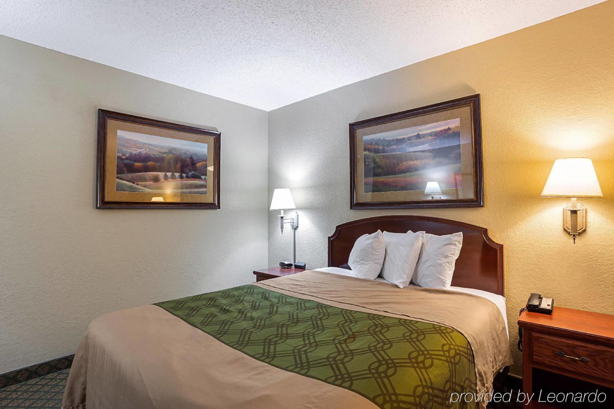Rodeway Inn & Suites Карні Екстер'єр фото
